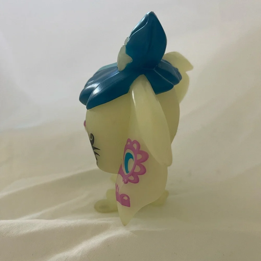 Littlest Pet Shop Moonlite Fairies STAR GLOW FAIRY Glows in the dark
